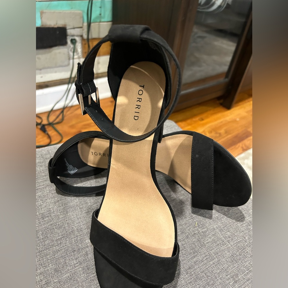 Black high heel sandals